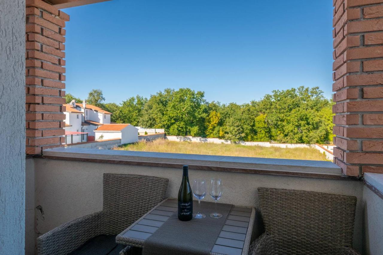 Apartmani Jana Poreč Exterior foto