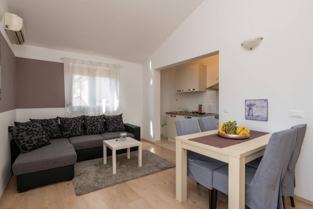 Apartmani Jana Poreč Exterior foto
