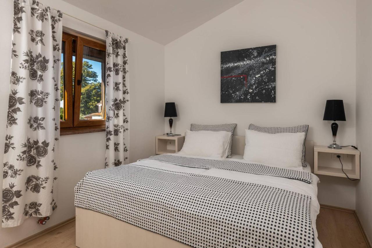 Apartmani Jana Poreč Exterior foto