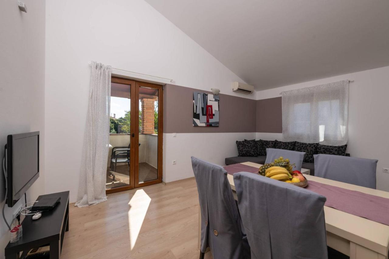 Apartmani Jana Poreč Exterior foto
