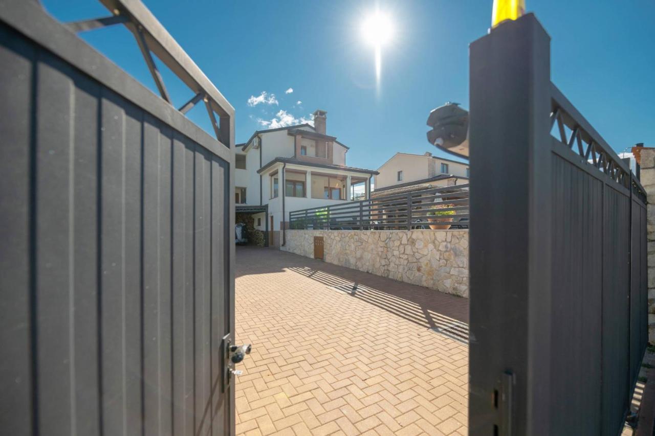Apartmani Jana Poreč Exterior foto
