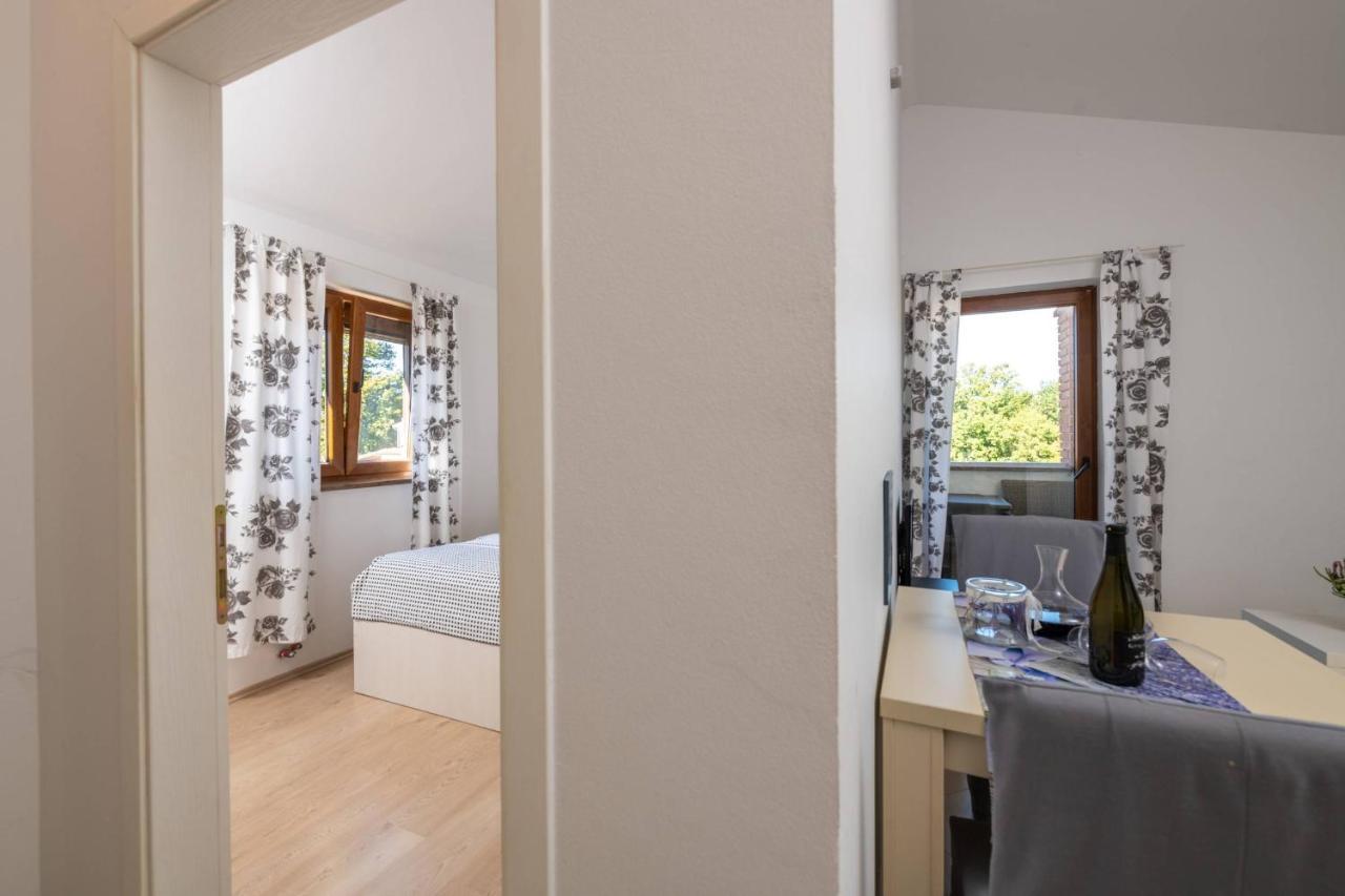 Apartmani Jana Poreč Exterior foto