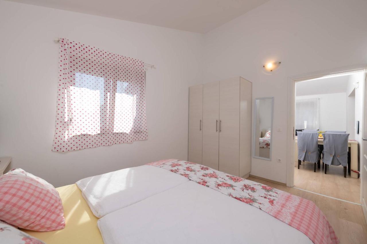 Apartmani Jana Poreč Exterior foto