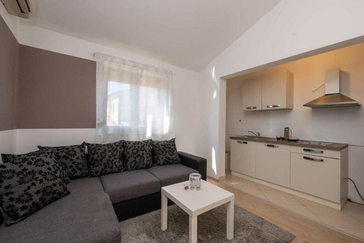 Apartmani Jana Poreč Exterior foto